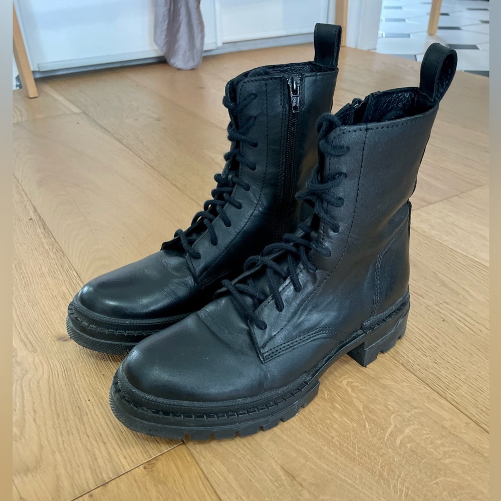 Steve Madden Jamisyn boot